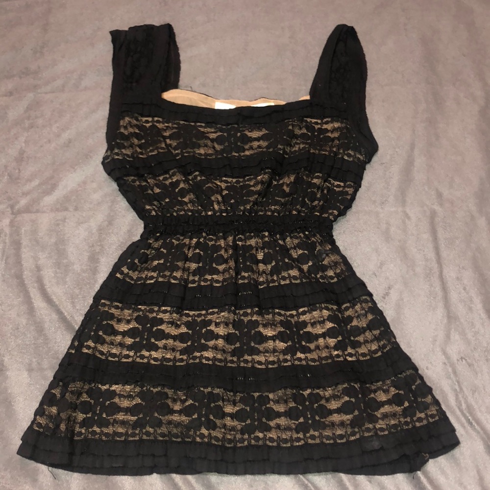Black floral lacy tank top